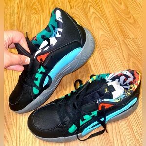 Colorful Patterned Sneakers. Puma